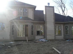 20070402house10.JPG (70038 bytes)